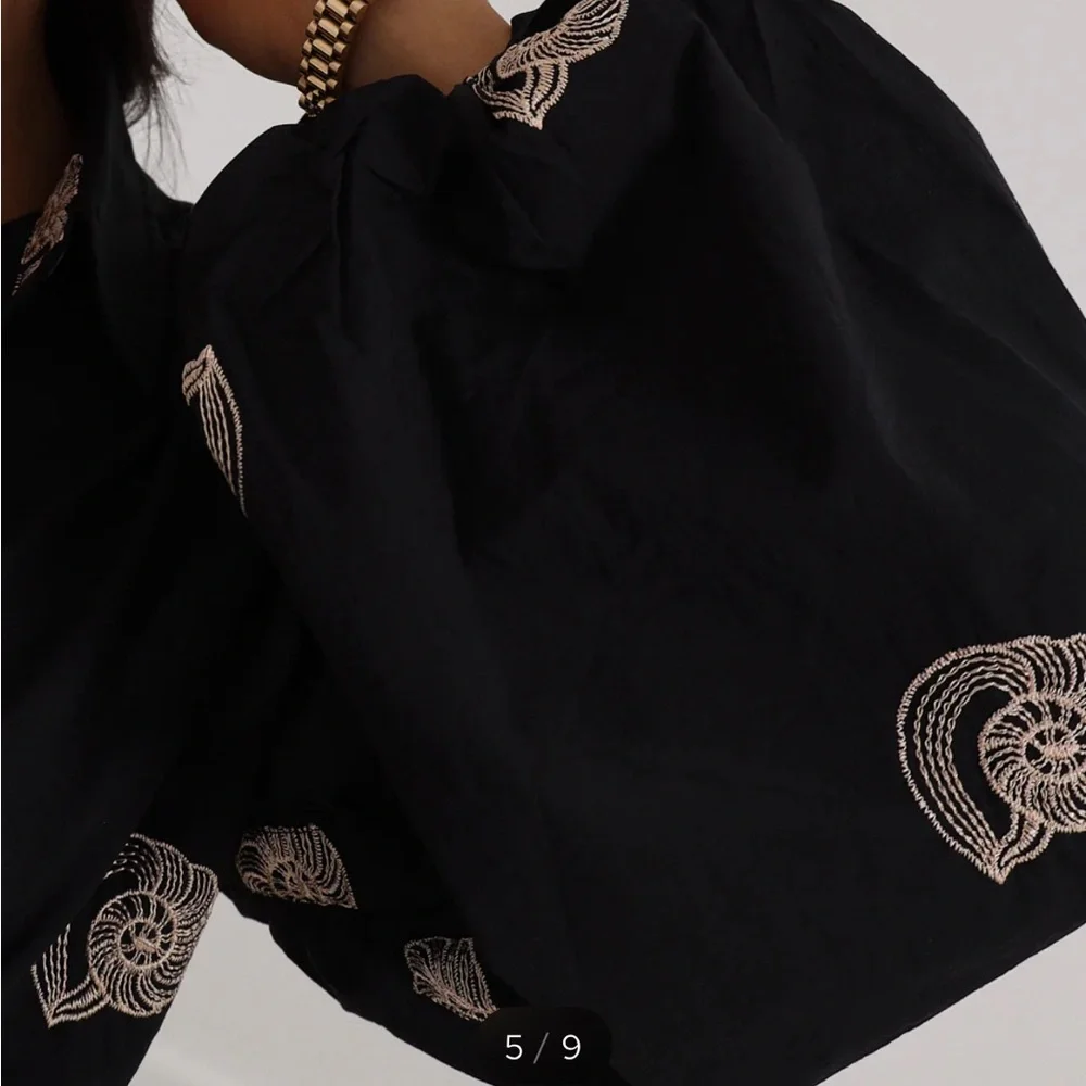 Vita Grace “Avia” Cotton Embroidered Shirt in Black - Picture 5 of 14